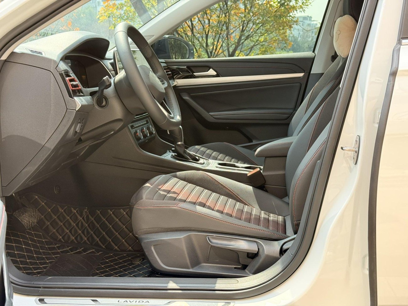 Volkswagen Lavida 2024