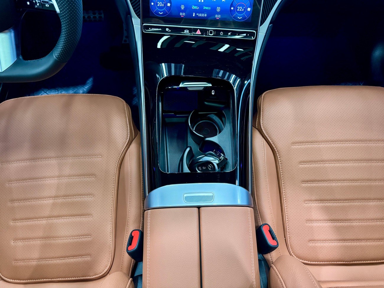 Mercedes-Benz GLC 260 L 2025