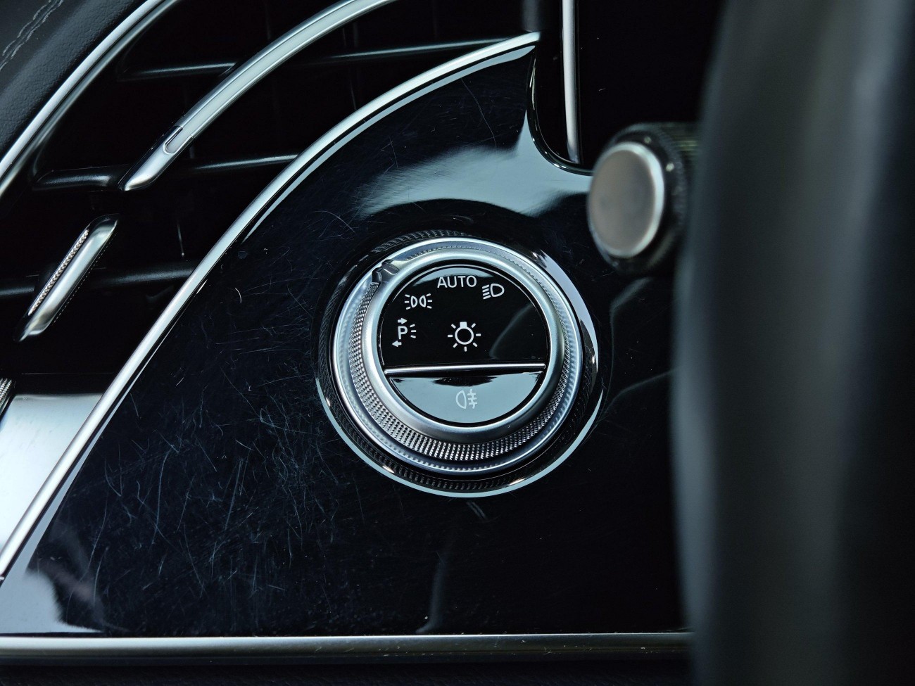 Mercedes-Benz E 300 L 2025