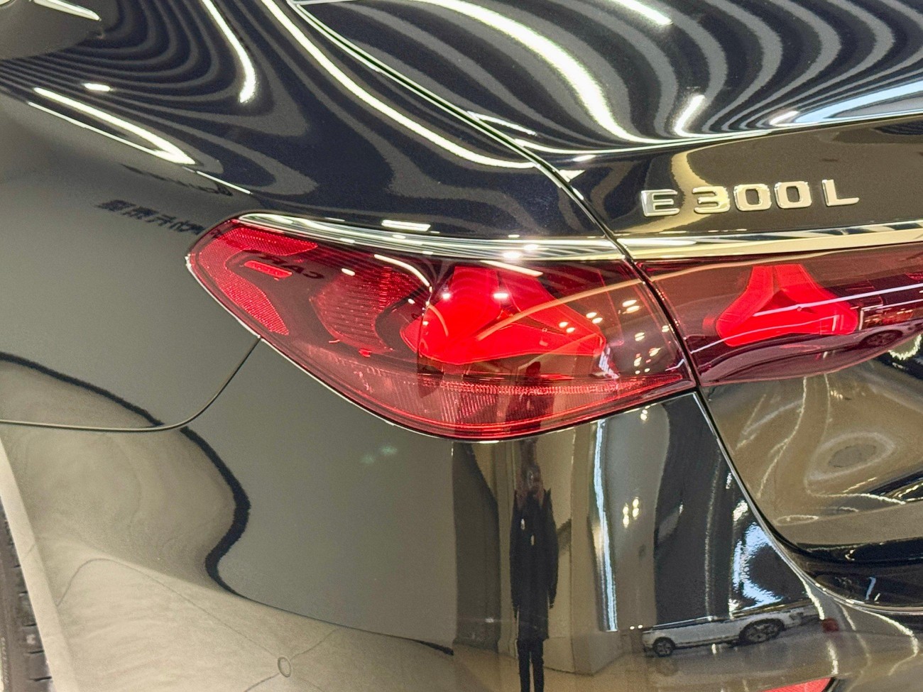 Mercedes-Benz E 300 L 2026