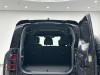 Land Rover Defender 2024