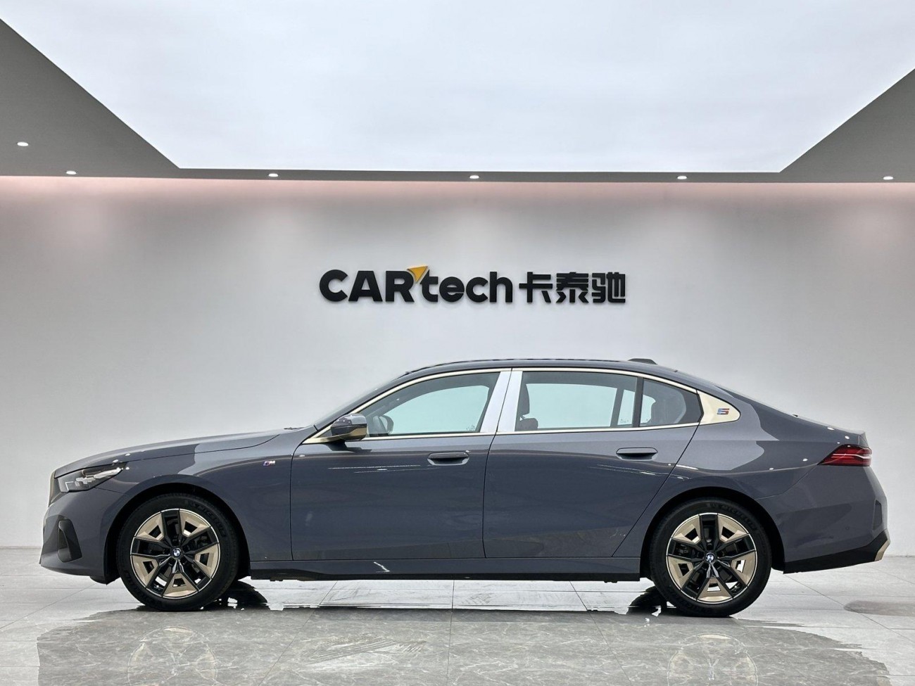 BMW 525Li 2024
