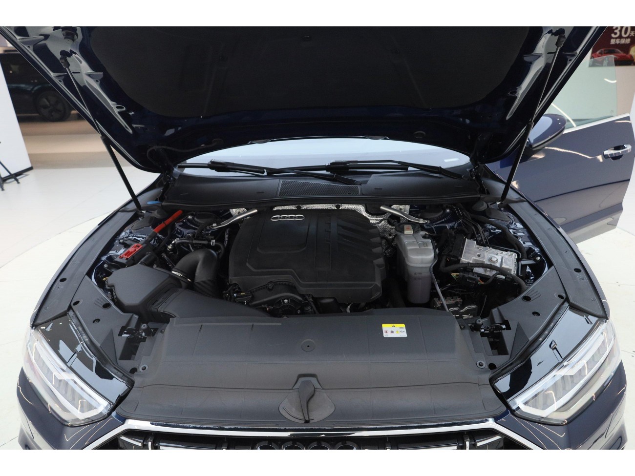 Audi A7L 45 TFSI 2024
