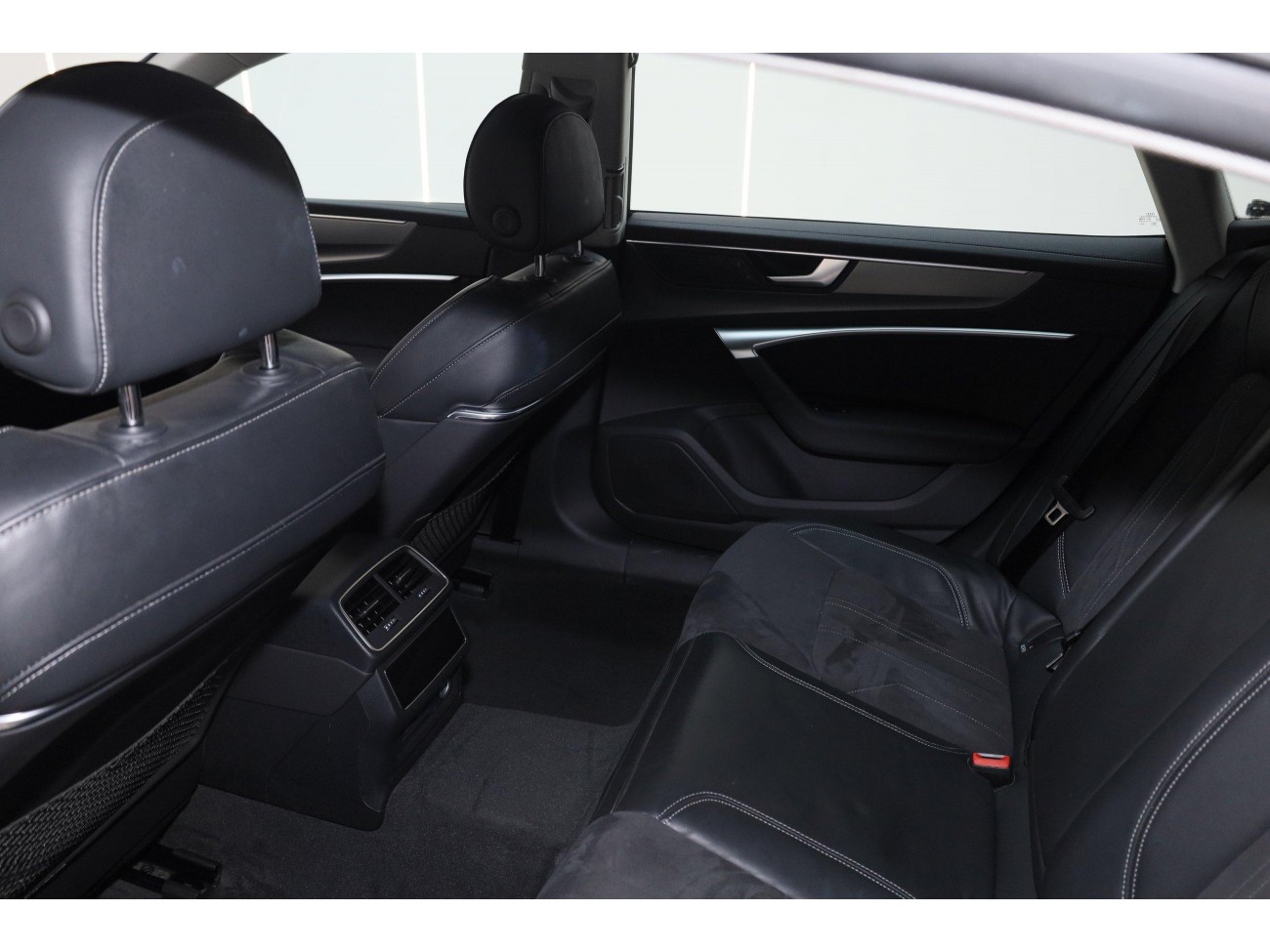 Audi A7L 45 TFSI 2024