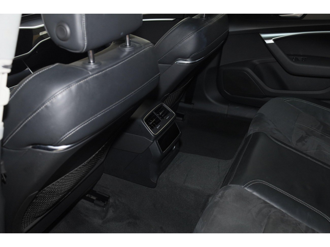 Audi A7L 45 TFSI 2024