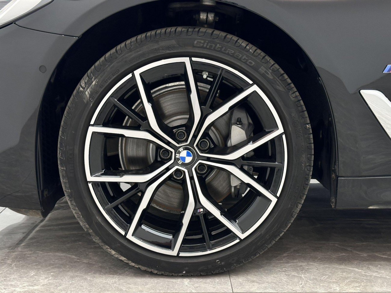 BMW 530Li 2021