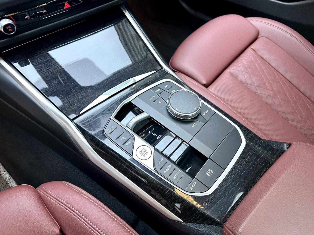 BMW 325Li 2024
