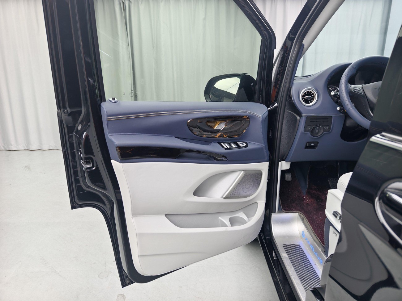 Mercedes-Benz 2023 2023