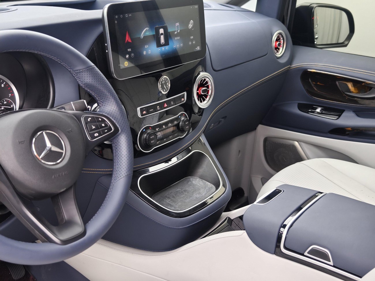 Mercedes-Benz 2023 2023