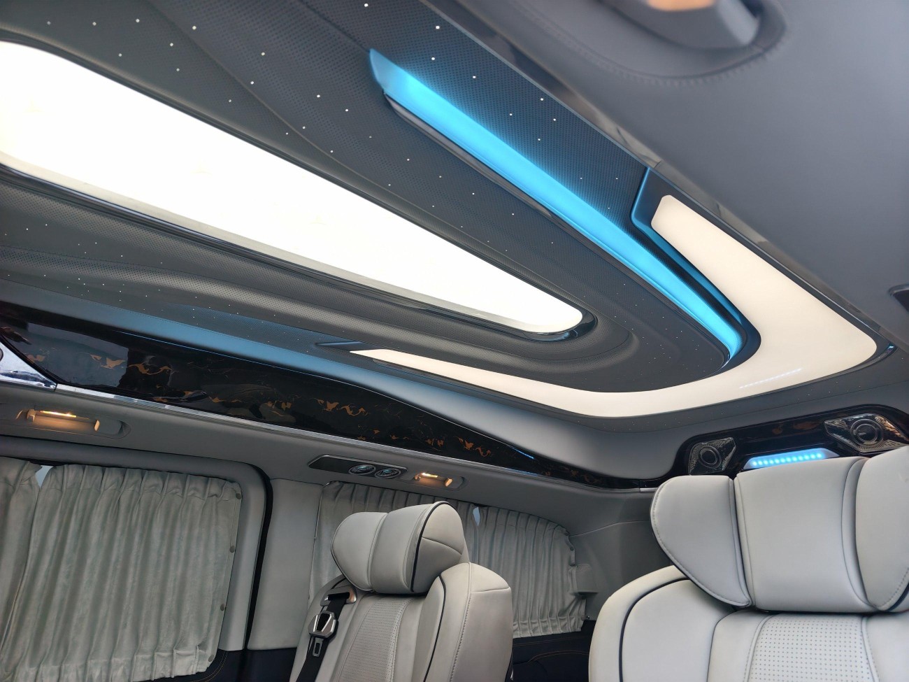 Mercedes-Benz 2023 2023