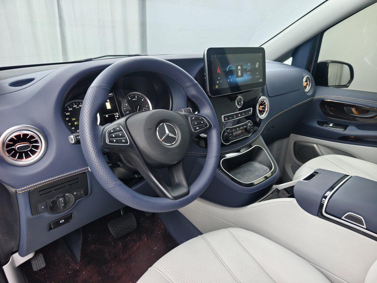 Mercedes-Benz 2023 2023