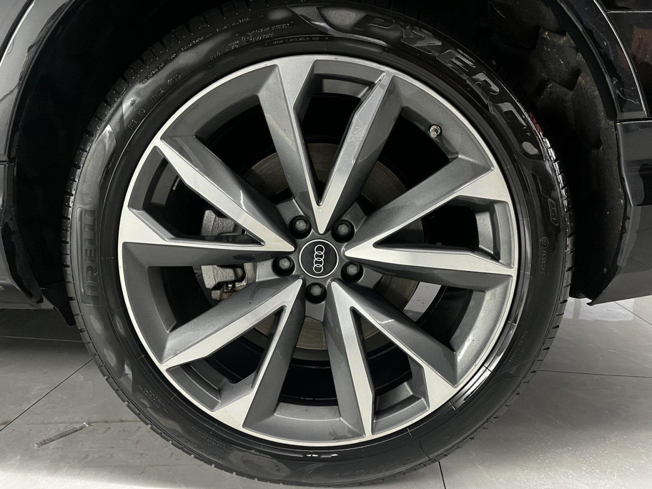 Audi Q7 55 TFSI 2023