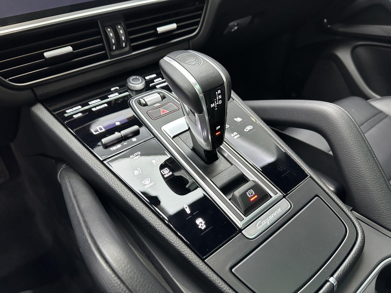 Porsche Cayenne 2021