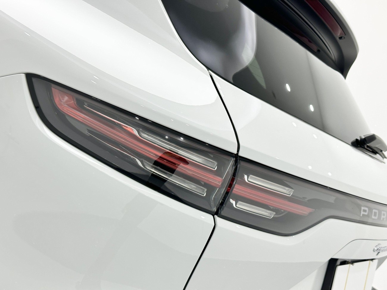 Porsche Cayenne 2021
