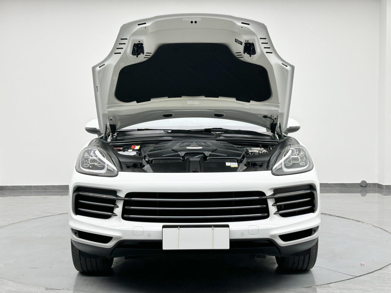 Porsche Cayenne 2021