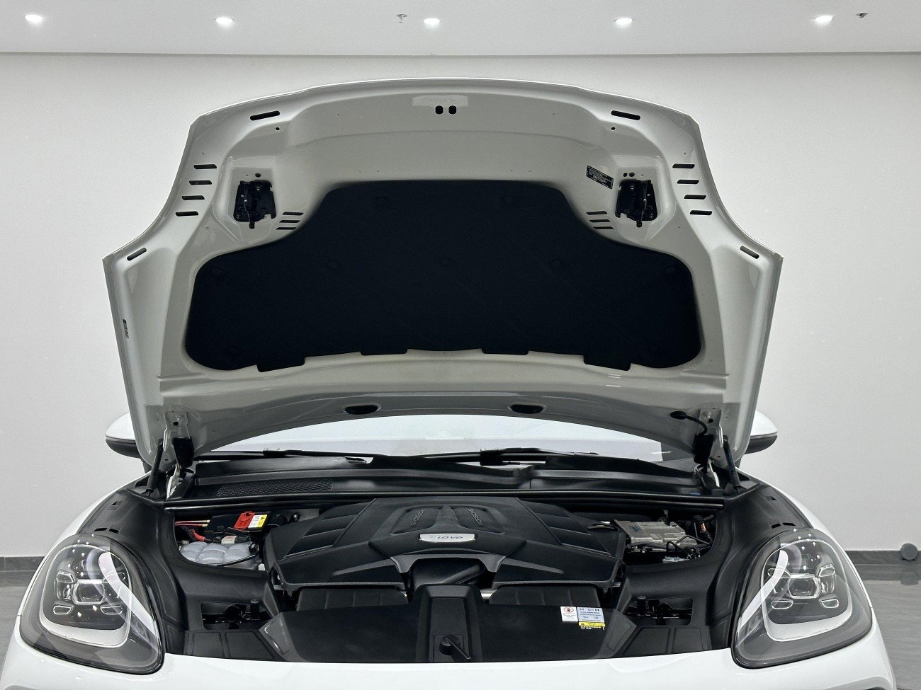 Porsche Cayenne 2021