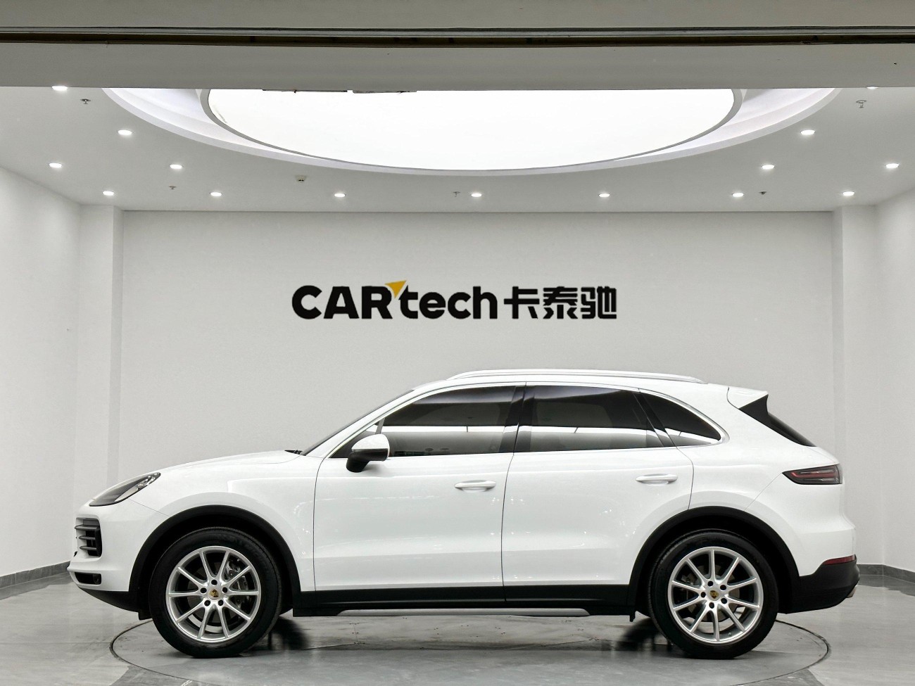 Porsche Cayenne 2021