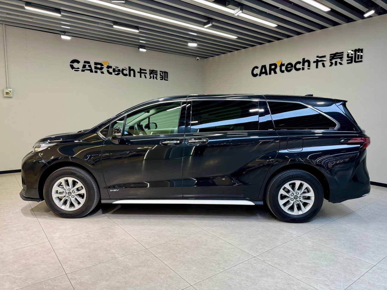 Toyota Granvia 2024