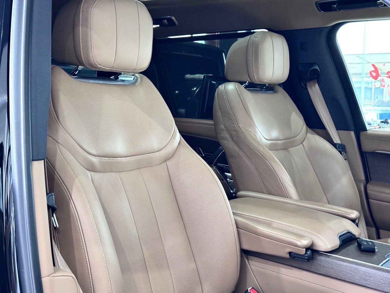 Land Rover Range Rover 2023