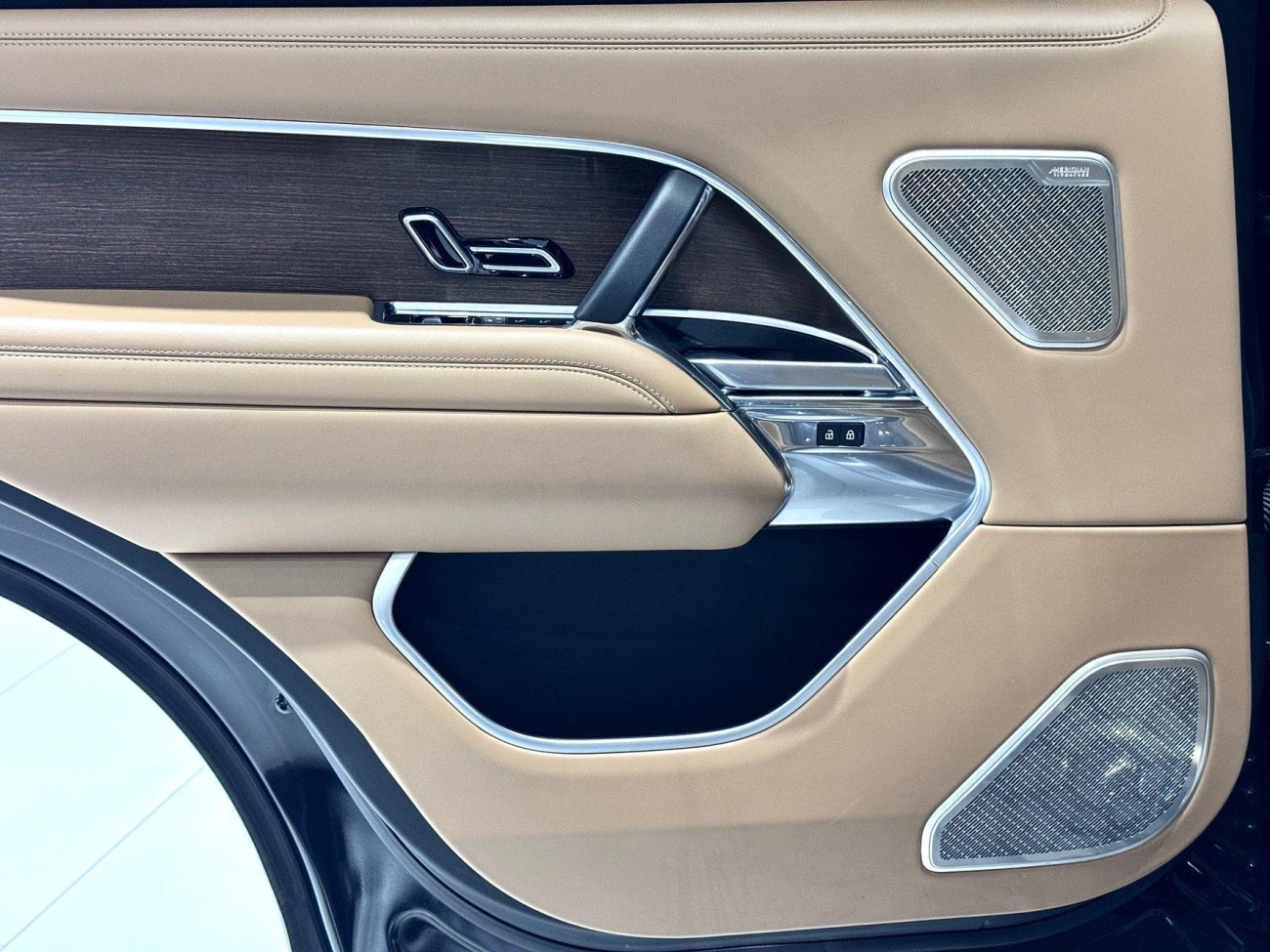 Land Rover Range Rover 2023