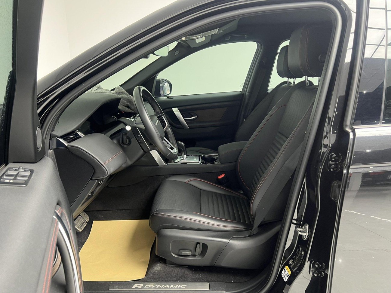 Land Rover Discovery Sport 2023