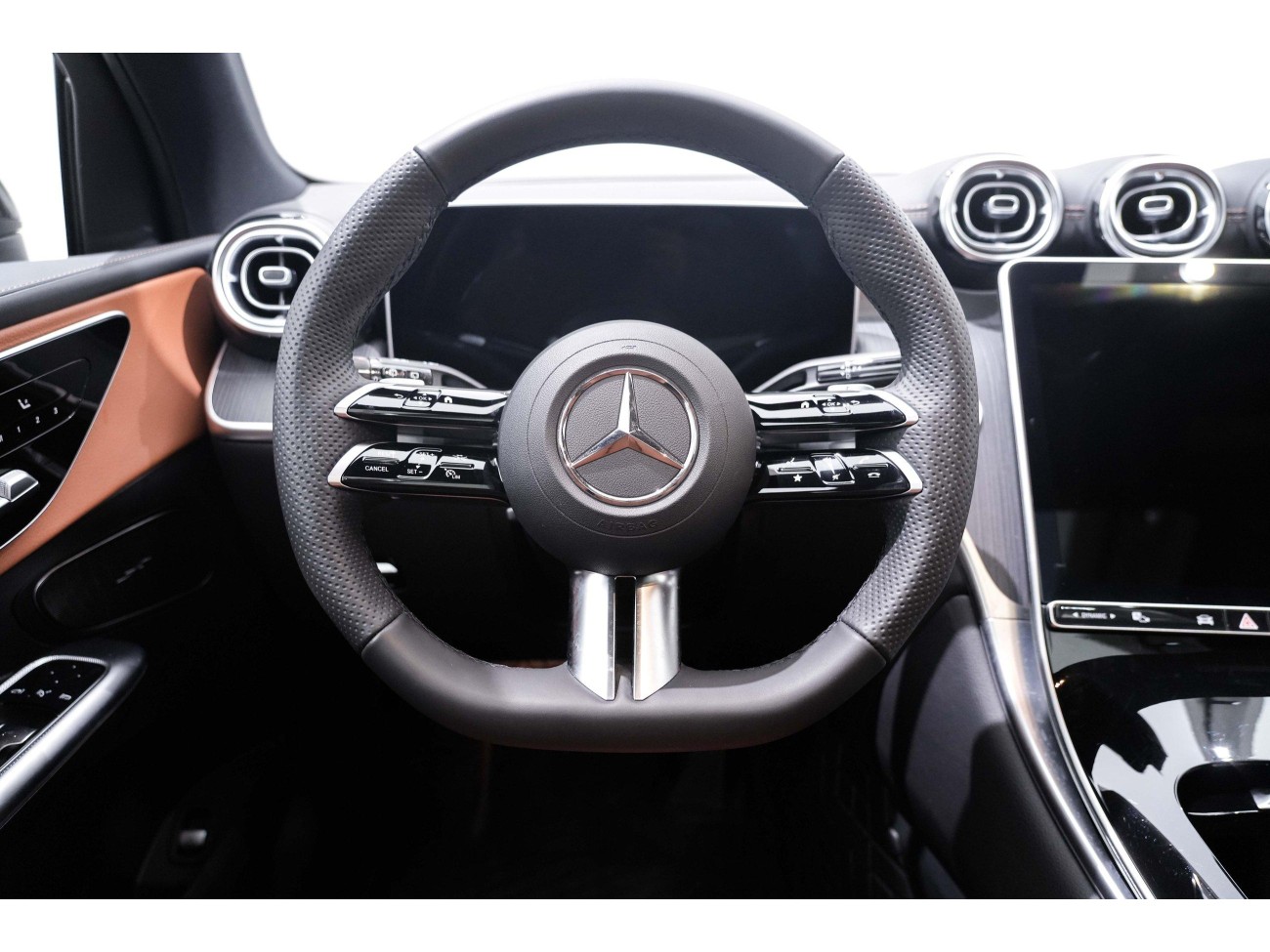 Mercedes-Benz GLC 260 L 2025