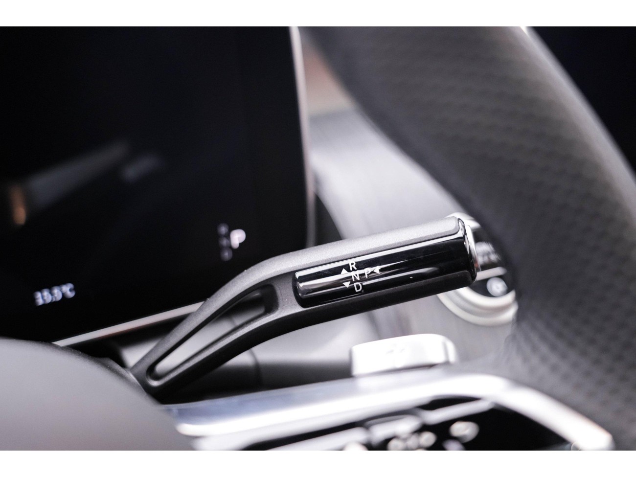 Mercedes-Benz GLC 260 L 2025