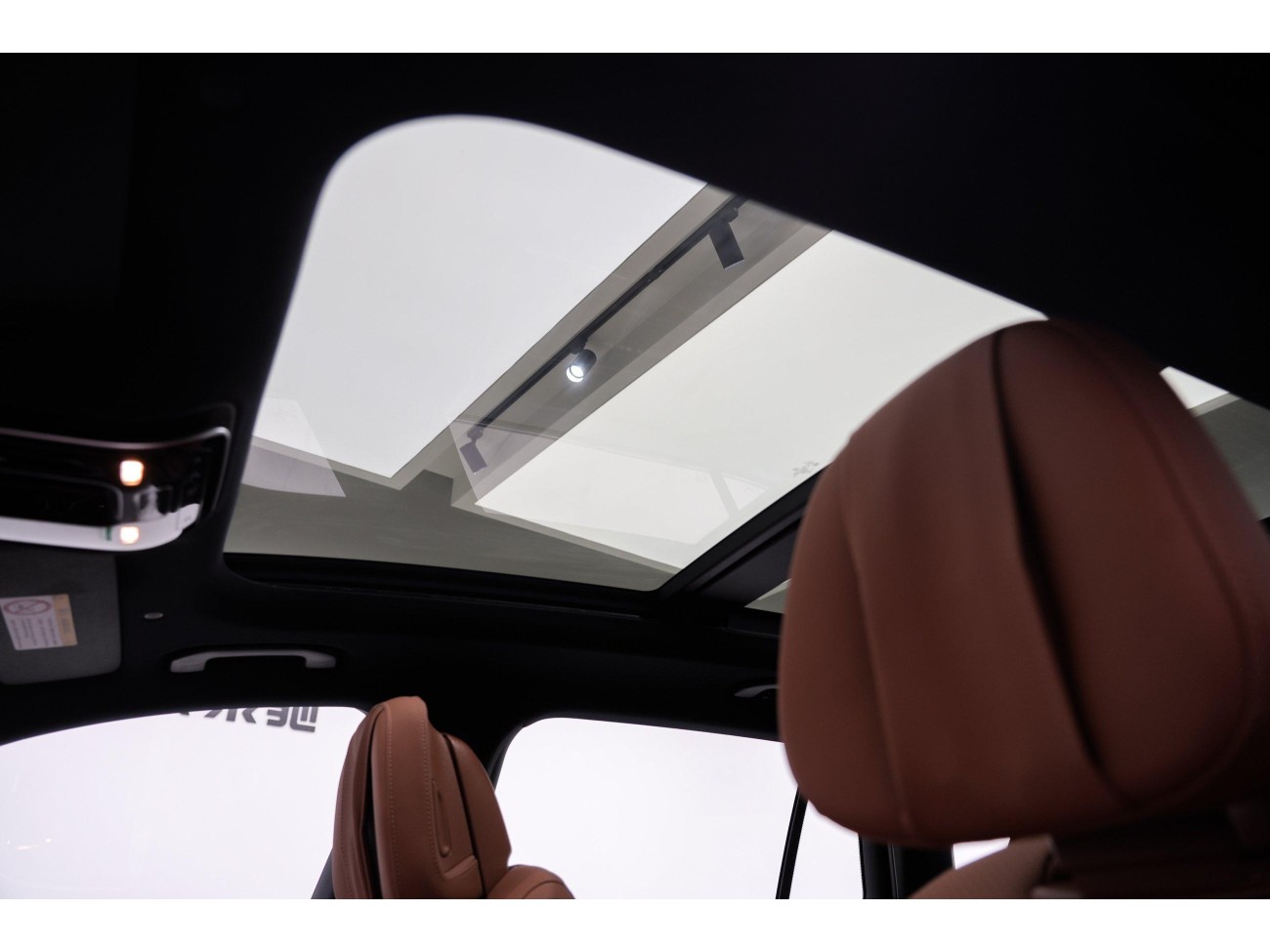 Mercedes-Benz GLC 260 L 2025