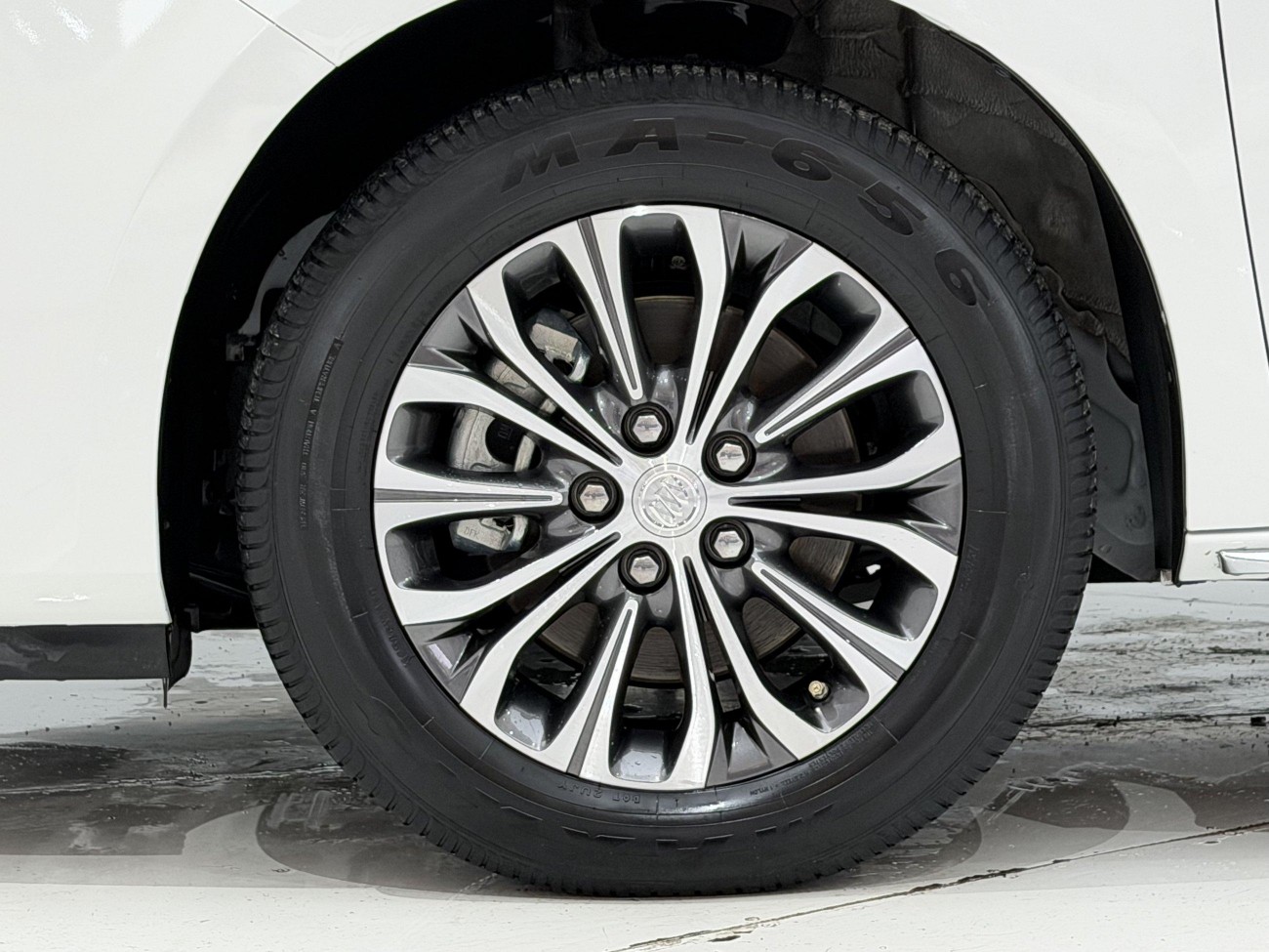 Buick GL8 2023