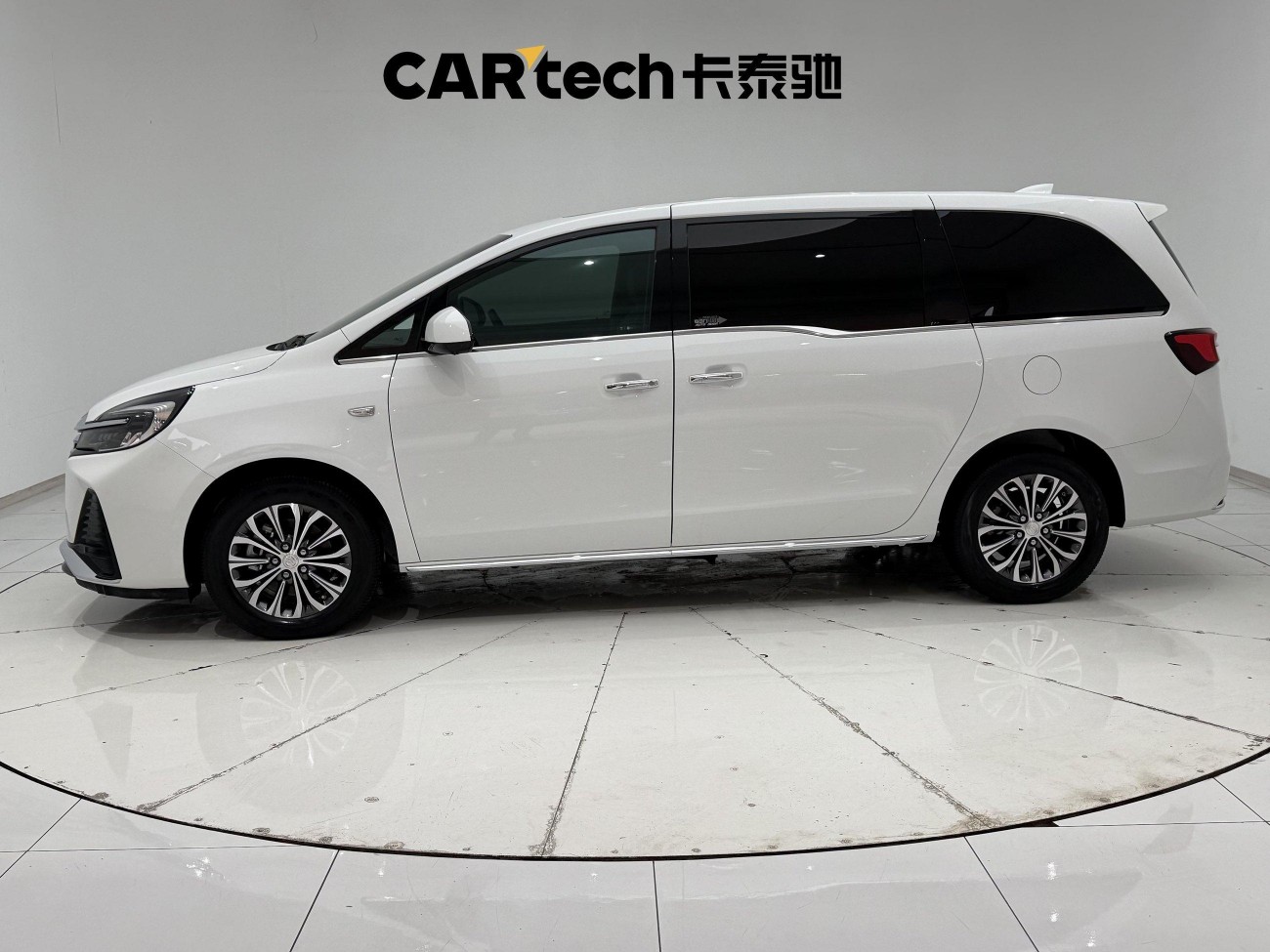Buick GL8 2023