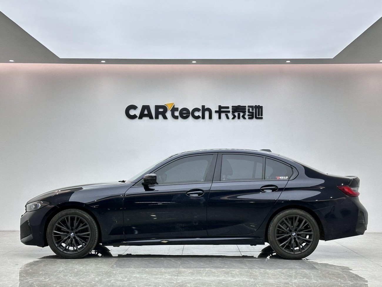 BMW 330i 2023