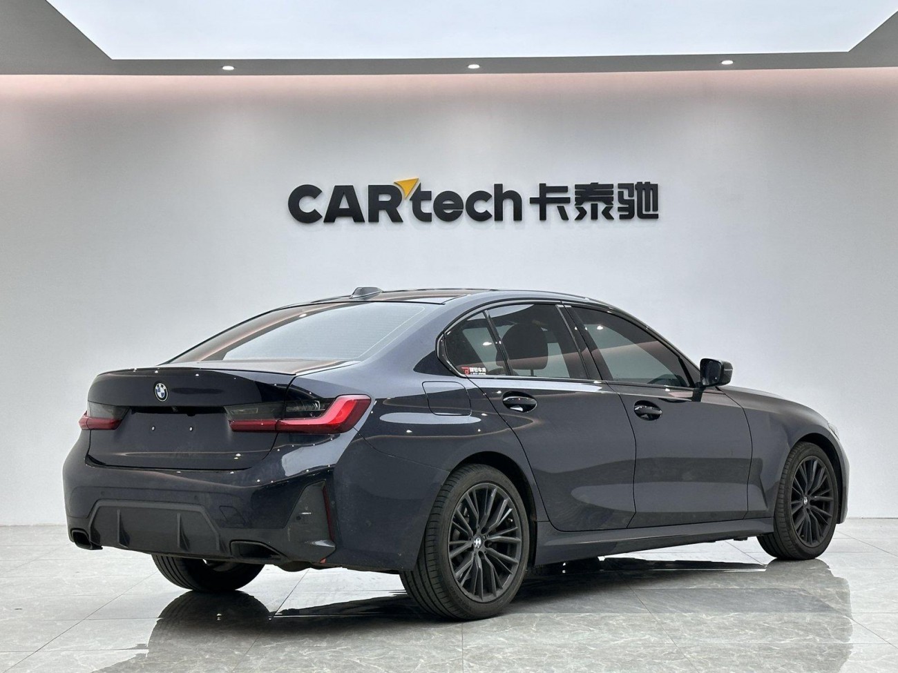 BMW 330i 2023