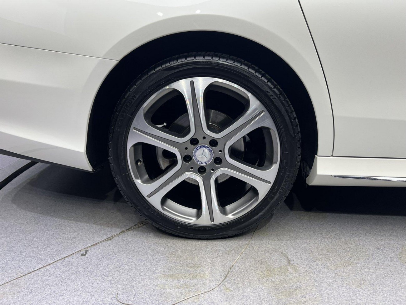 Mercedes-Benz E 300 L 2016