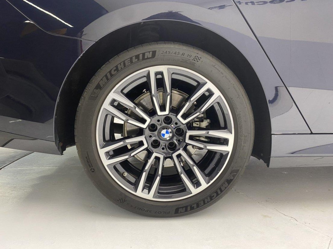 BMW 530Li 2024