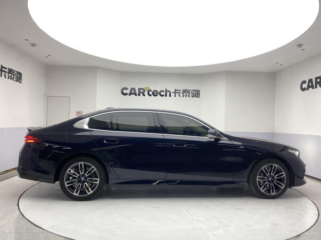 BMW 530Li 2024