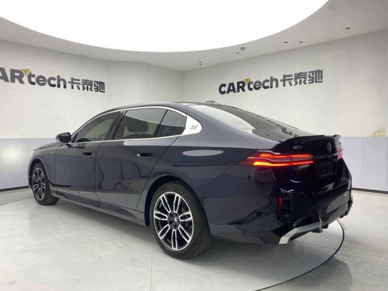 BMW 530Li 2024