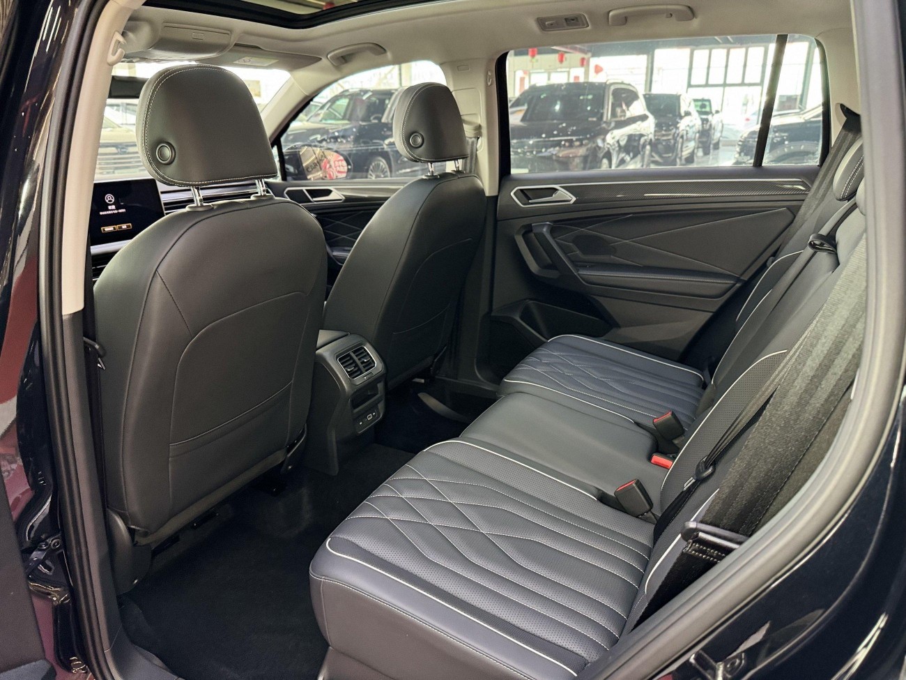 Volkswagen Tiguan L 2024