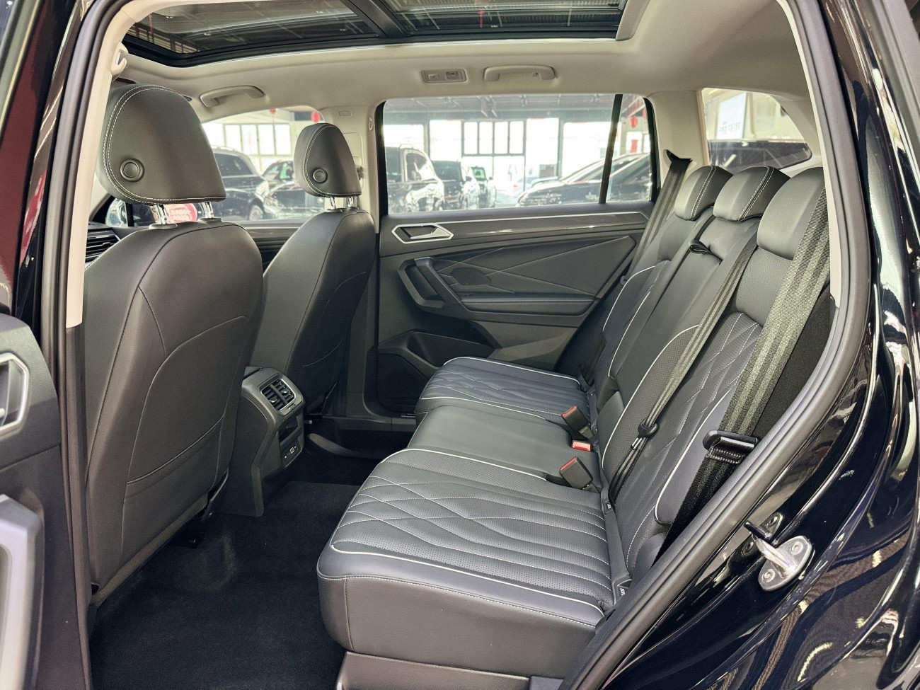 Volkswagen Tiguan L 2024