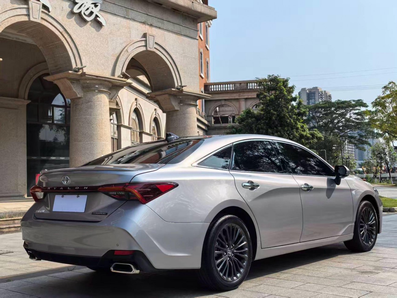 Toyota Avalon 2023