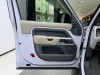 Land Rover Defender 2023