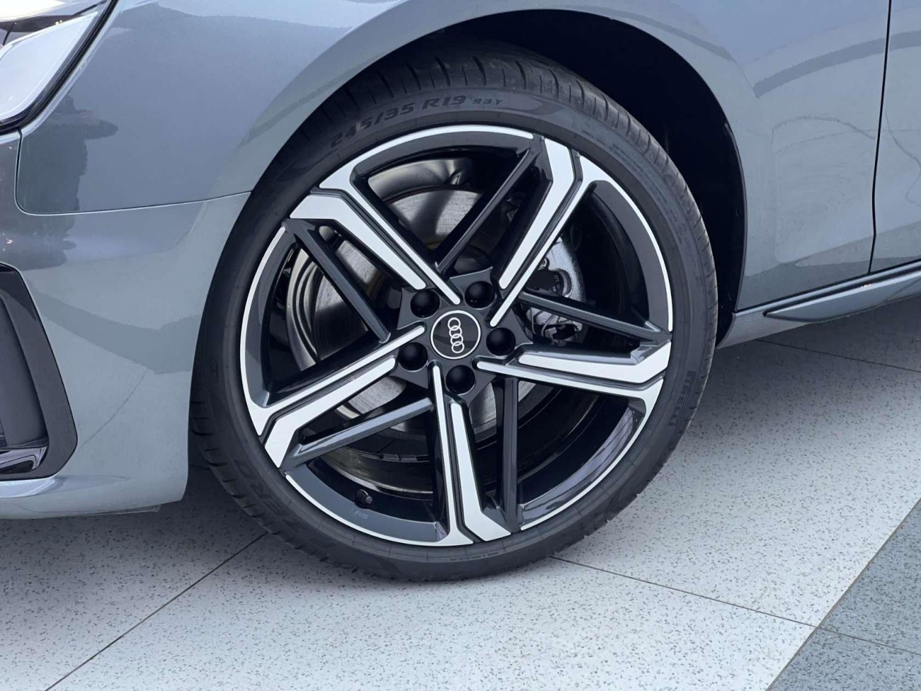 Audi A4L 2025