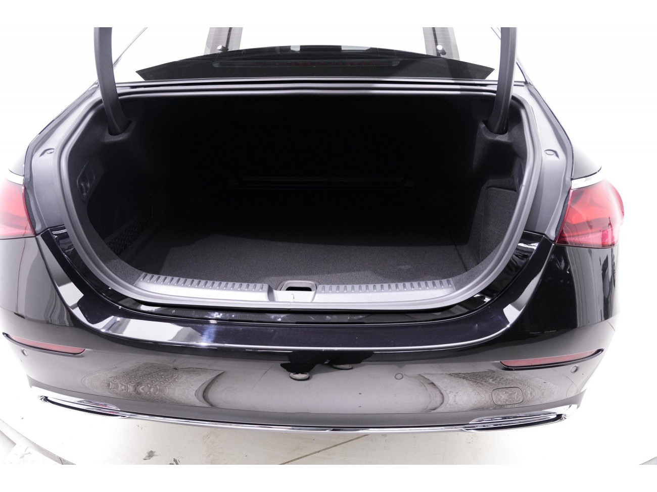 Mercedes-Benz E 300 L 2025