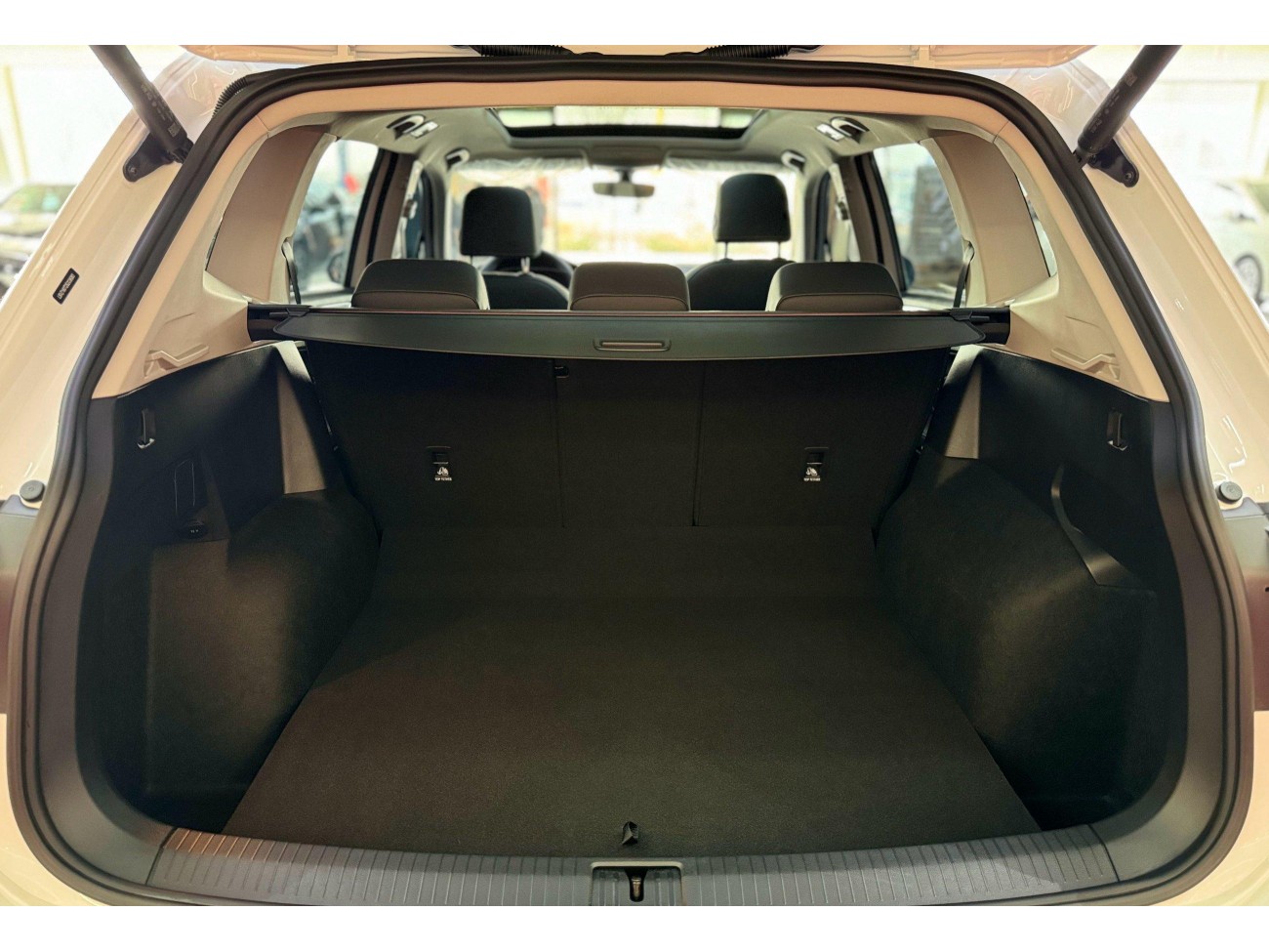 Volkswagen Tiguan L 2025