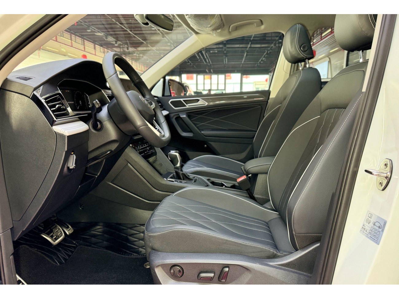 Volkswagen Tiguan L 2025