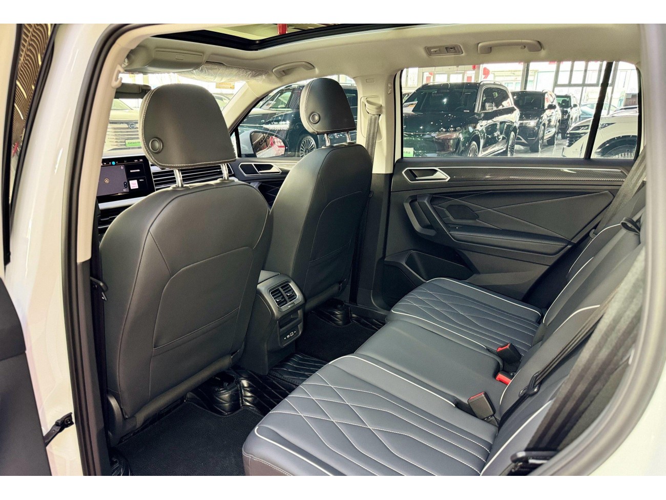 Volkswagen Tiguan L 2025