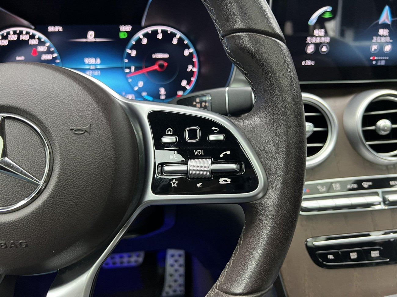 Mercedes-Benz GLC 260 L 2020
