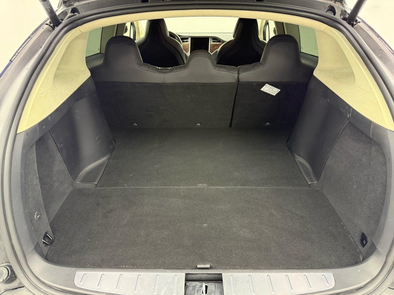Tesla Model X 2018