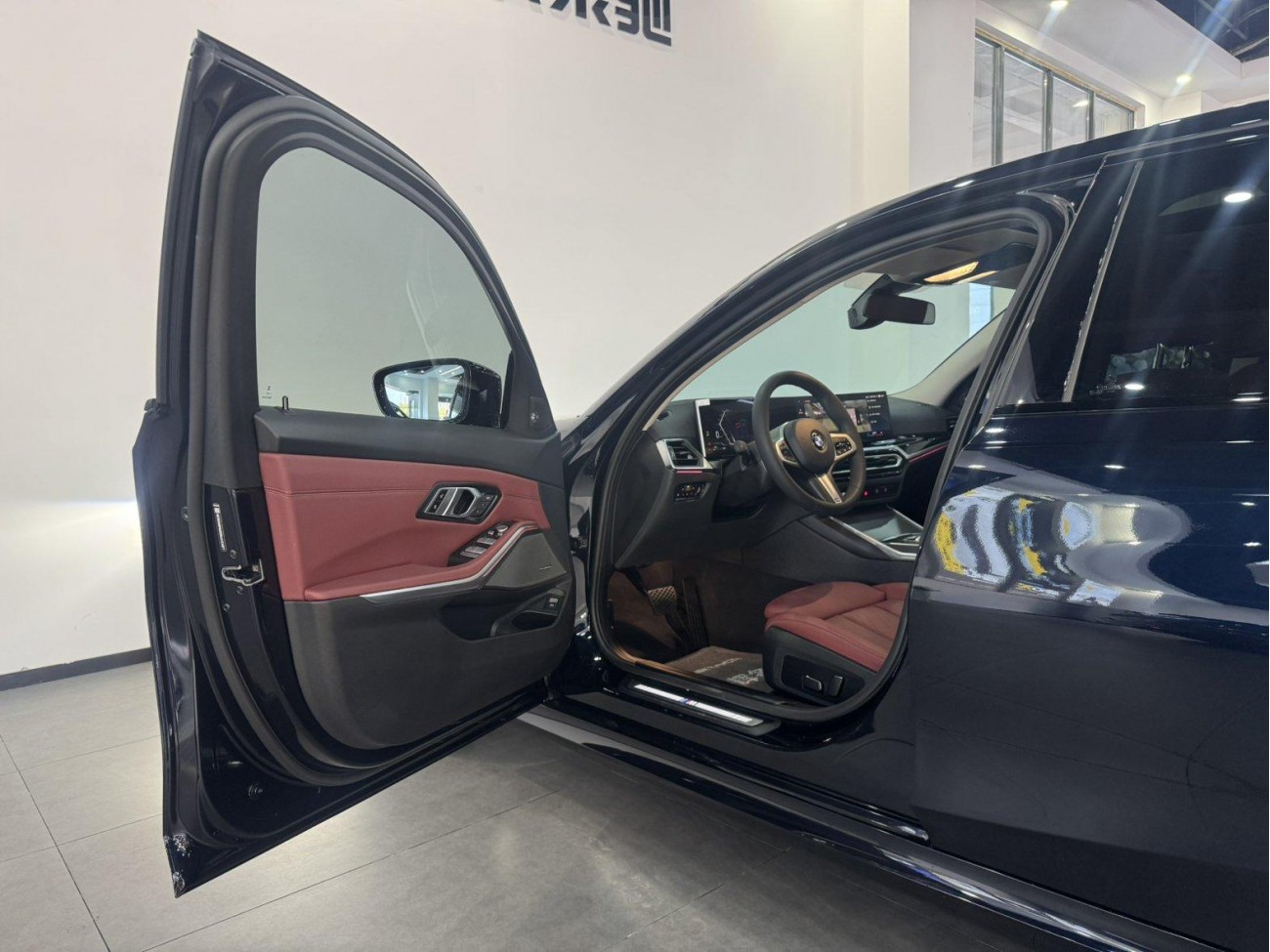 BMW 325Li 2024