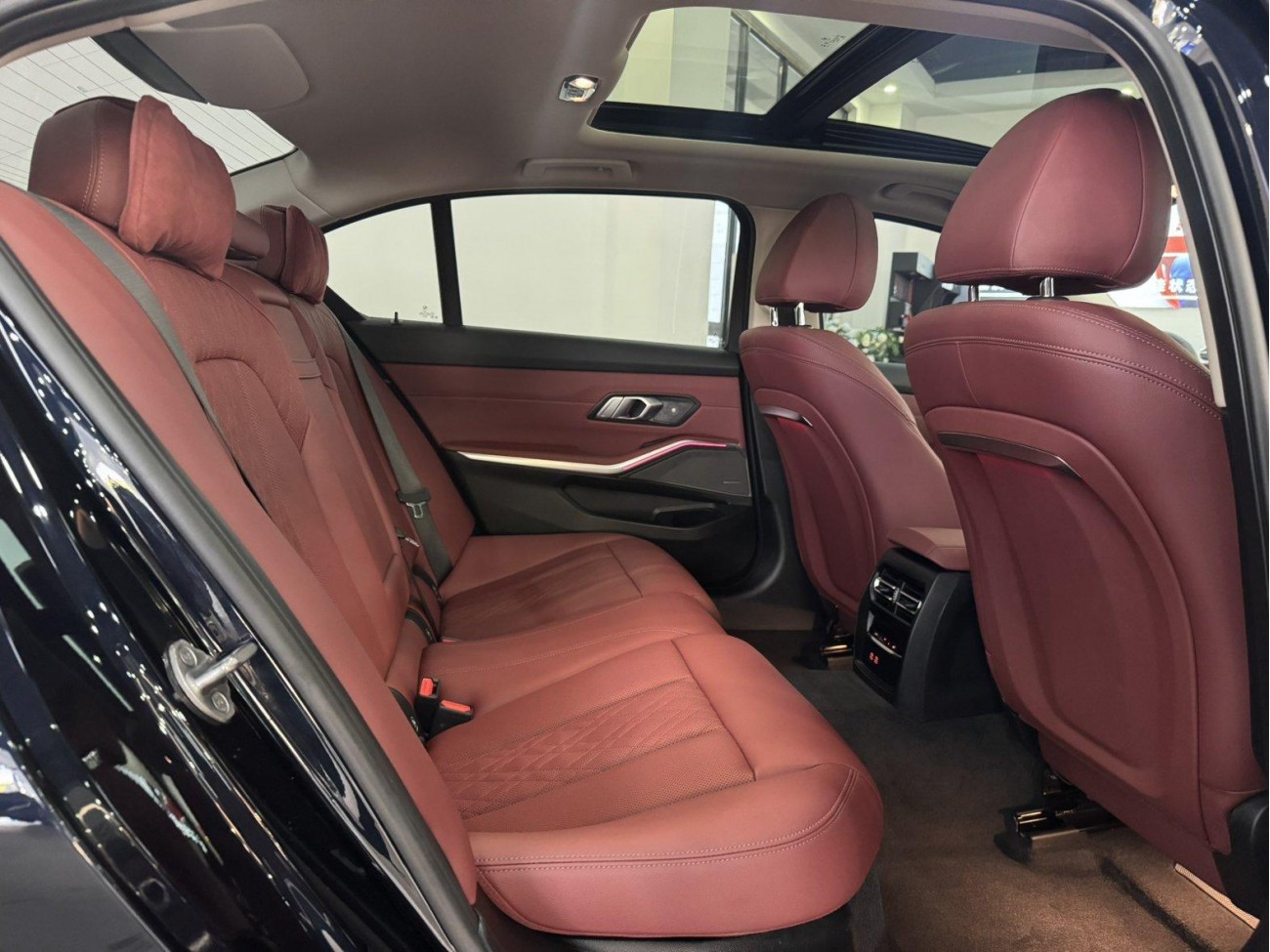 BMW 325Li 2024
