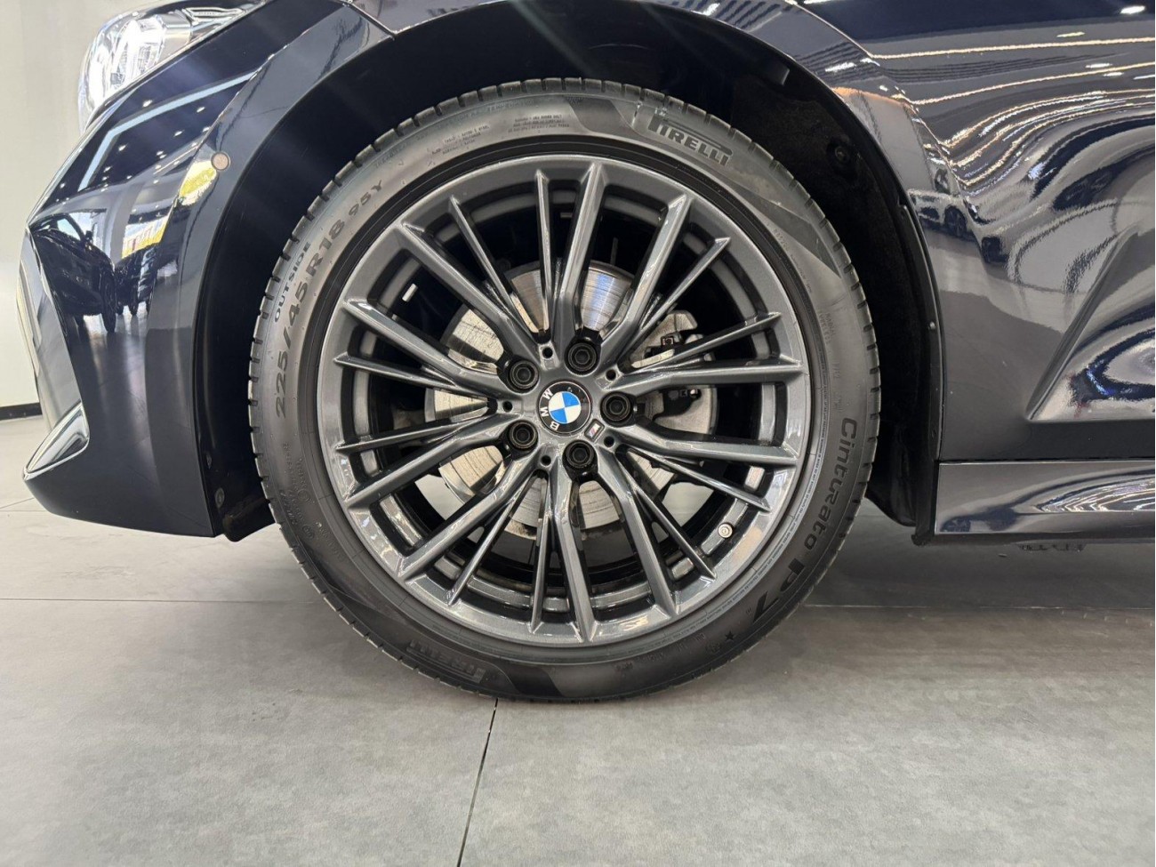 BMW 325Li 2024
